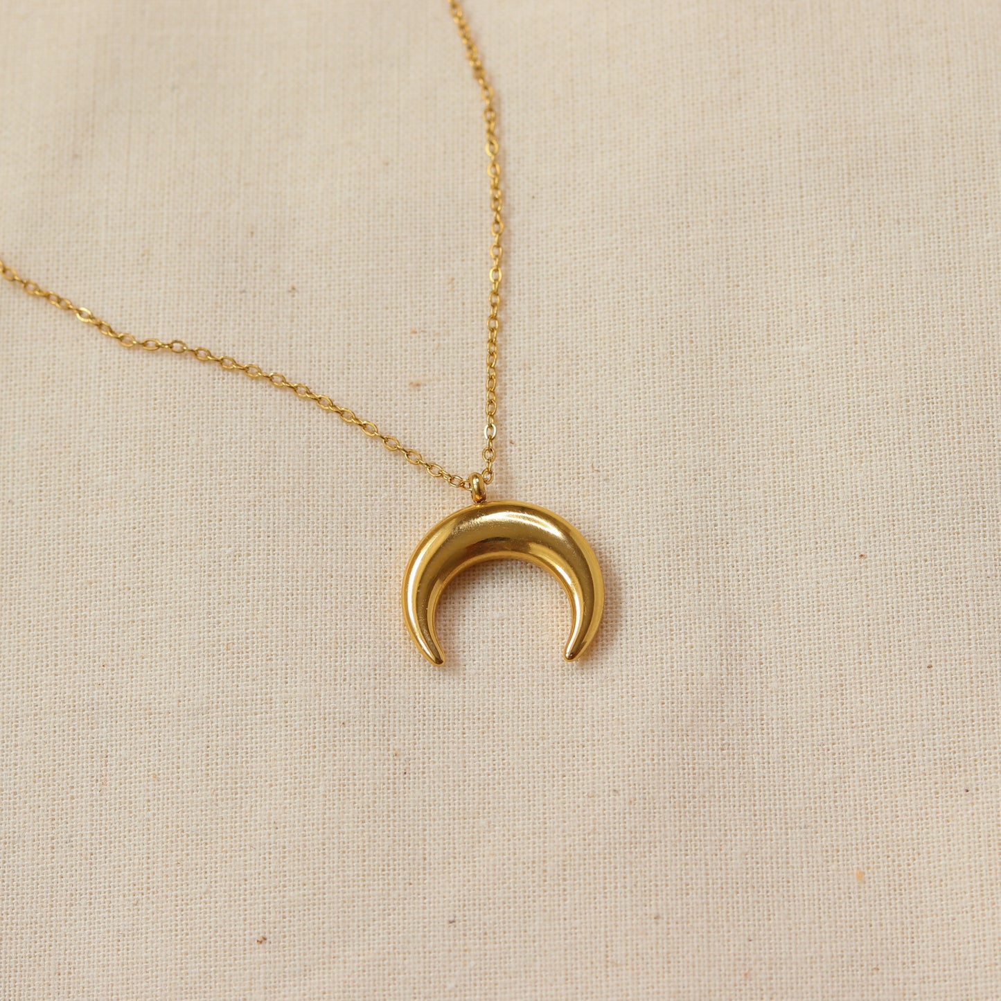 Luna Necklace